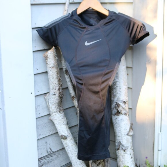 Nike Pro Hyperstrong Black Grey Football Compression Shirt w Pads Sz MEDIUM - Picture 1 of 12